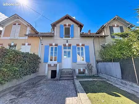 maison 4 pièces 65 m²