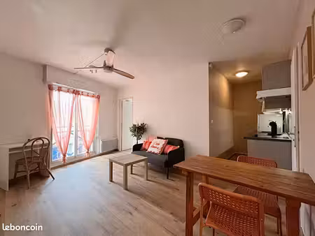 camille pujol - t2 meublé 38 m² - place de parking