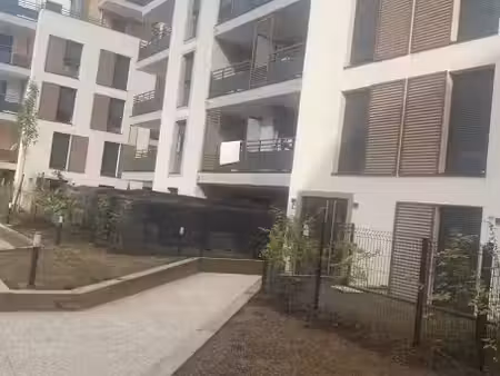 location meublée appartement 2 pièces 38 m² à maurepas (78310)  1 200 €