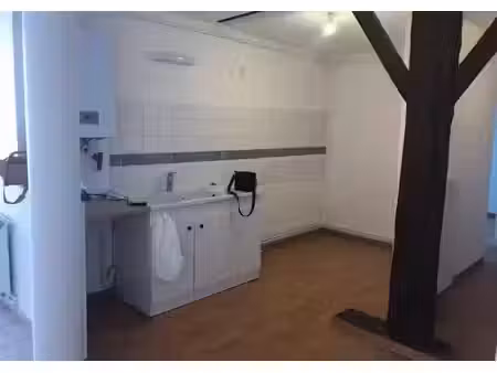 location appartement 5 pièces 100 m² à metz (57000)  735 €