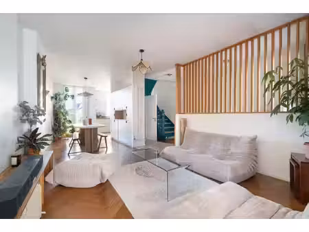 maison de luxe à vendre dans le quartier parapluies