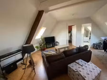 location appartement 0 pièces 43 m² à carpiquet (14650)  579 €