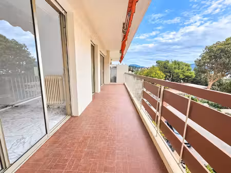 -vend- appartement 2p nice
