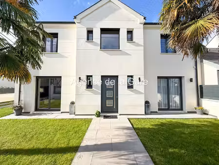 carrières-sur-seine - belle maison familiale de 168 m² - 7 pièces - double garage