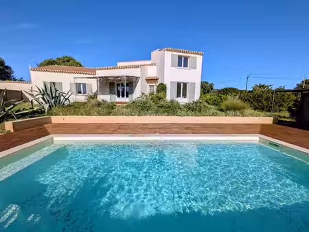 valliguières  villa rénovée de 135m2 avec piscine