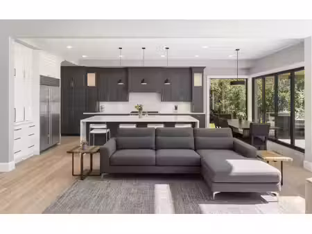 t4 + extérieur 22m2 + parking -proximité immédiate gare chaville rive droite