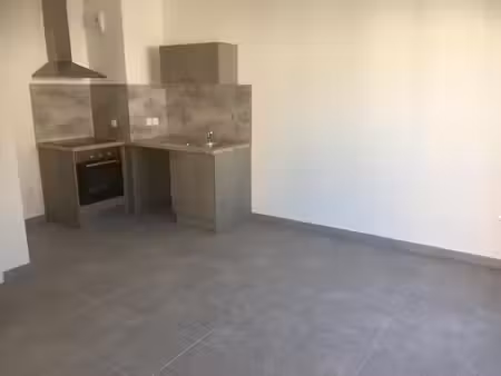 t3 en duplex à tours nord /