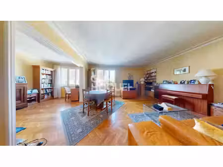 appartement tours 3 pièces 74 m2 - les halles