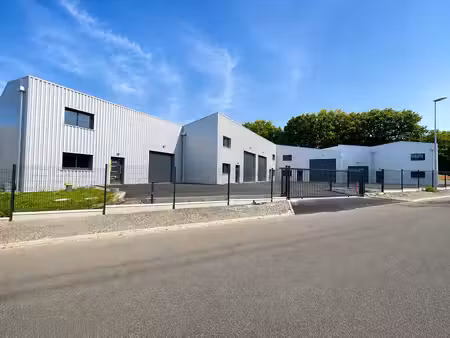 location entrepôt grandchamps-des-fontaines 44119 120m² à 360m²