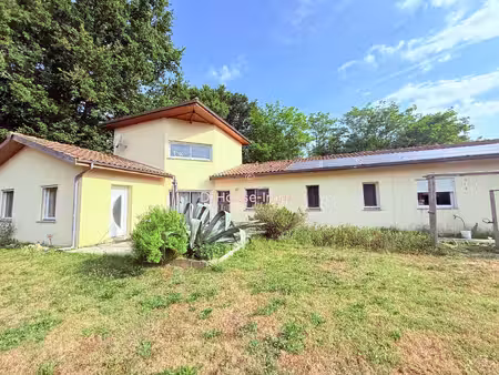 maison familiale de charme - 160 m² - 4 chambres + bureau - terrain arboré de 2 500 m² - d