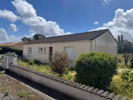 maison 3 chambres avec jardin - 85210 saint jean d'hermine