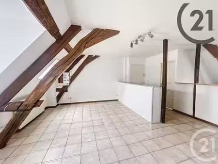 appartement à louer - 4 pièces - 75 m2 - sens - 89 - bourgogne
