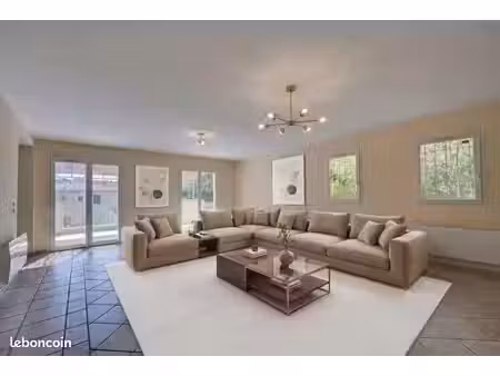 villa t6