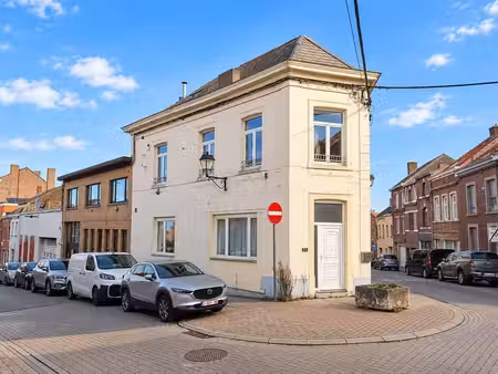rez commercial avec caves - potentiel logement