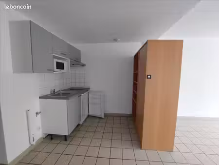 studio 1 pièce 31 m²