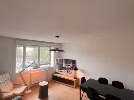 ? t4 meublé  lumineux  traversant – 80 m²