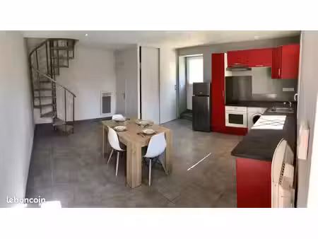 location maison de ville meublée 53 m² - 2 chambres - lestiac sur garonne – 697