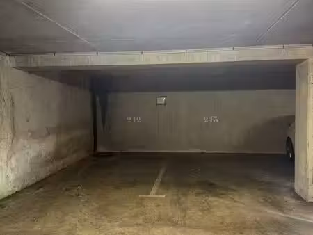 location 2 places de parking sous sol dans un résidence sécurise à haute floirac