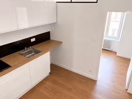 t2 neuf – hyper centre – immeuble de charme
