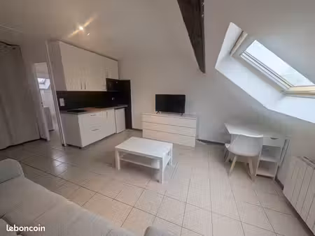 studio 1 pièce 19 m²