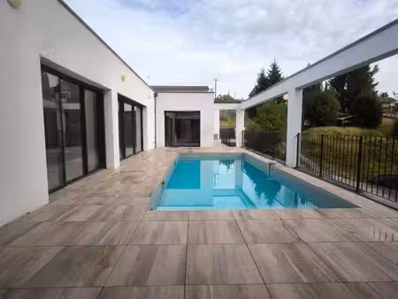 maison t7 et + 408.49m² à créon