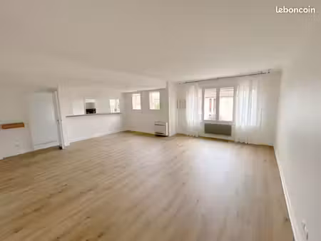 appartement 3 pièces 82 m²