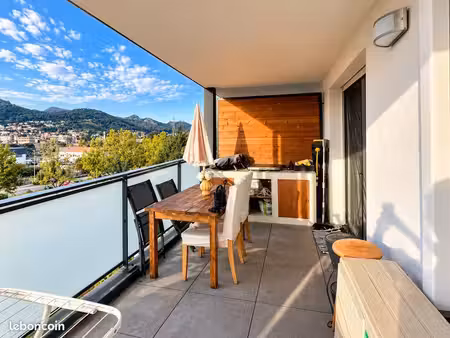 t4 récent de standing – 2 terrasses – grand garage – marseille 13011