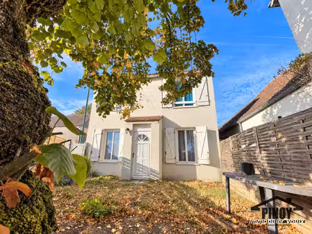 une maison avec un grand jardin pour votre premier achat - l