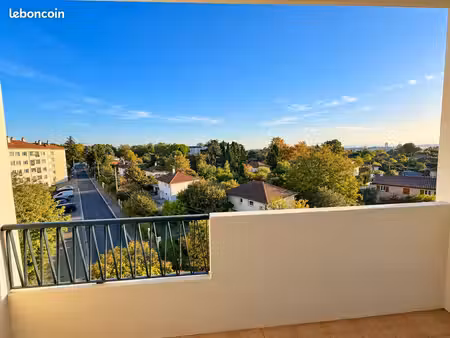 appartement 3 pièces 55 m²