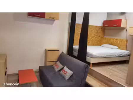studio meublé avec coin nuit