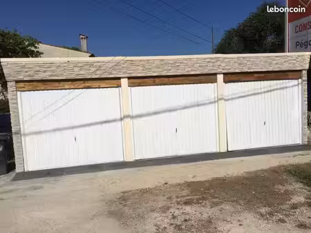 lot 3 garages