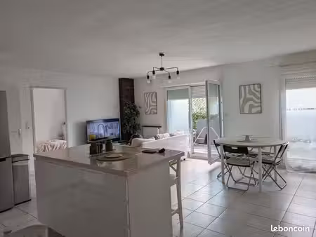 appartement 5 pièces  3 chambres très bon état