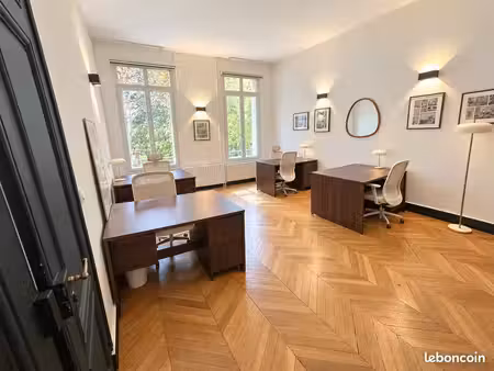 bureau privatif 45 m² - 8 postes - paris 8e monceau