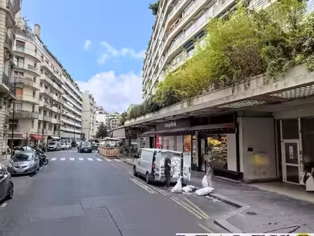 local commercial 237 m²
