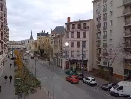 appartement 1 pièce 47 m²