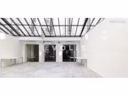 bureaux 290 m²