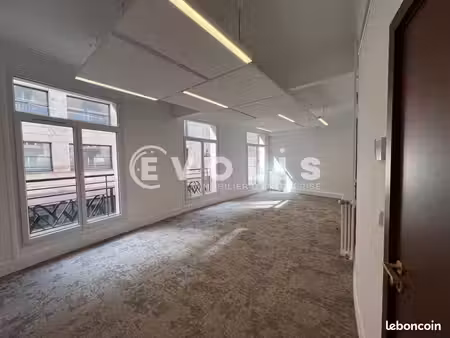 bureaux 479 m²