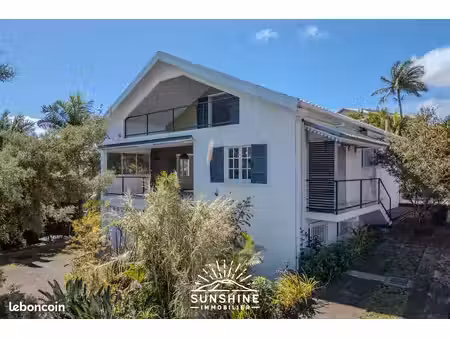 en exclusivité – maison 6/7 pièces  vue mer  varangue et piscine | bois de nèfles – saint-