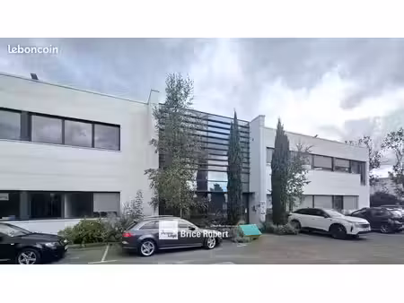 bureaux 100 m²