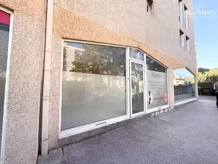 local commercial à louer