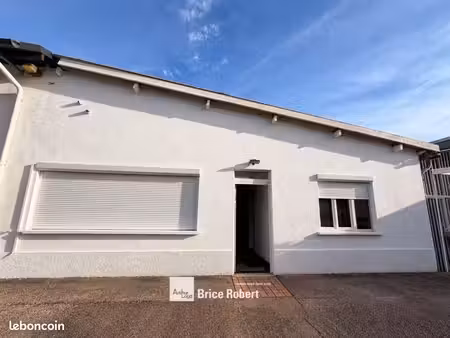 local 160 m²