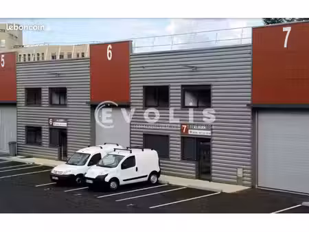 local d'activité 591 m²