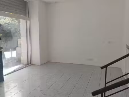 boutique à louer