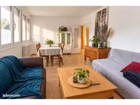 t3 dijon dans copropriété sécurisée