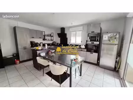 maison 6 pièces 195 m²