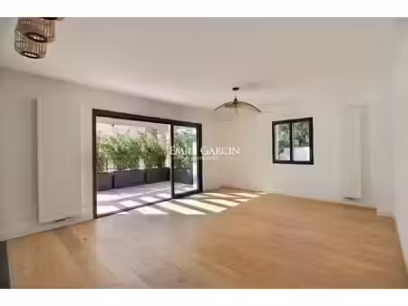 appartement de luxe à vendre dans le quartier mairie-marne