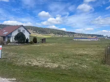 terrain constructible 945 m²