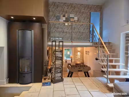 maison en pierre montfaucon