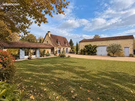 propriété 6 pièces 135 m²