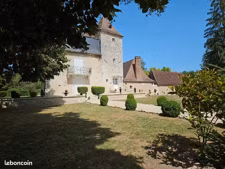 château 10 pièces 350 m²